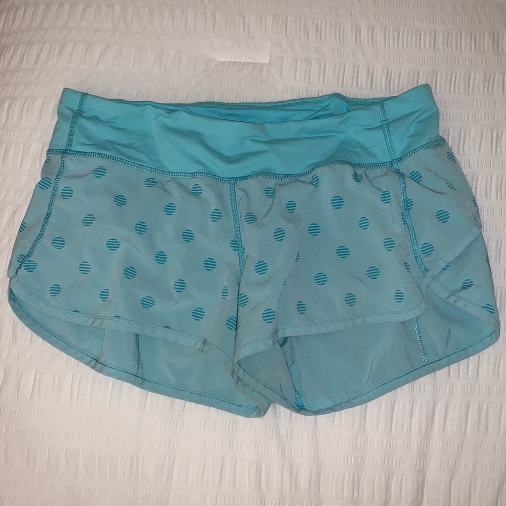 LULULEMON speed up short 2.5” light blue